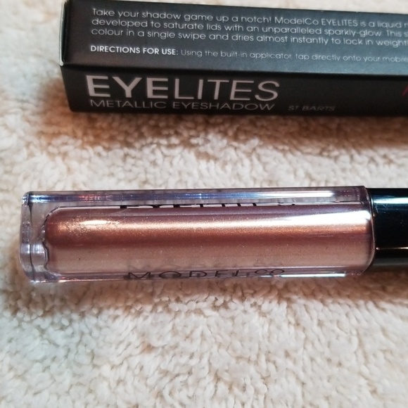 Eyelites Metallic Eyeshadow in St. Barts - Picture 4 of 6